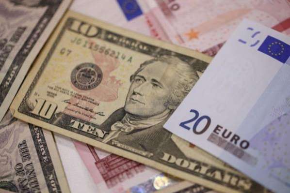 BG_eurusd_eur_usd_euro_dollar_09980898.jpg